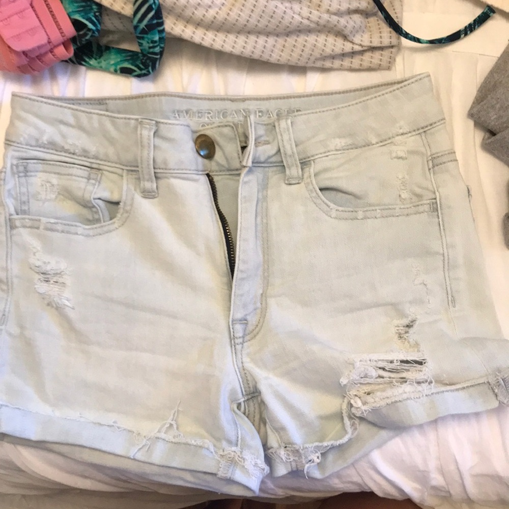 Iight wash jean shorts